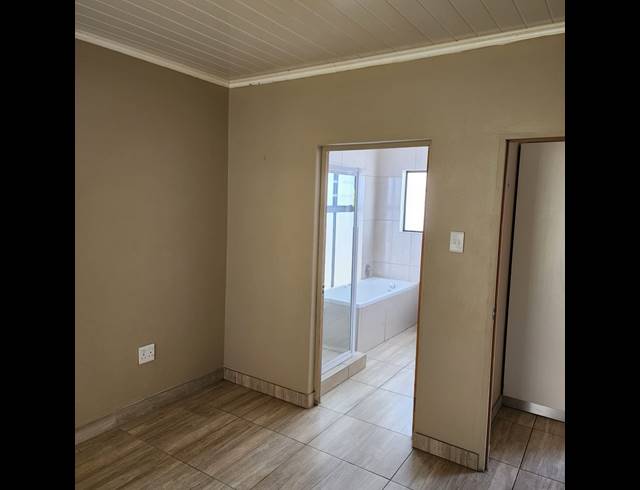 1 bed property to rent in GREENFIELDS